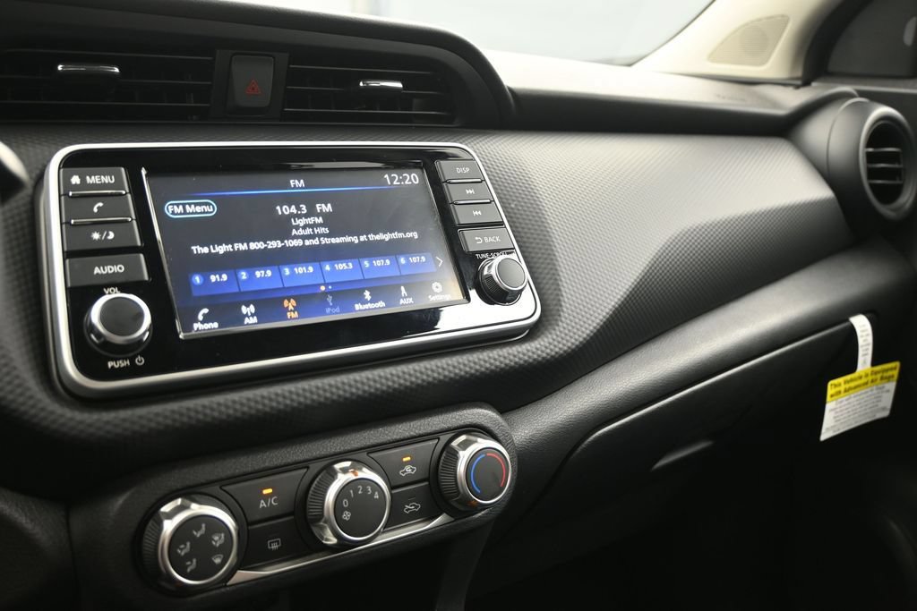 Certified 2025 Nissan Kicks Play S FWD image 18
