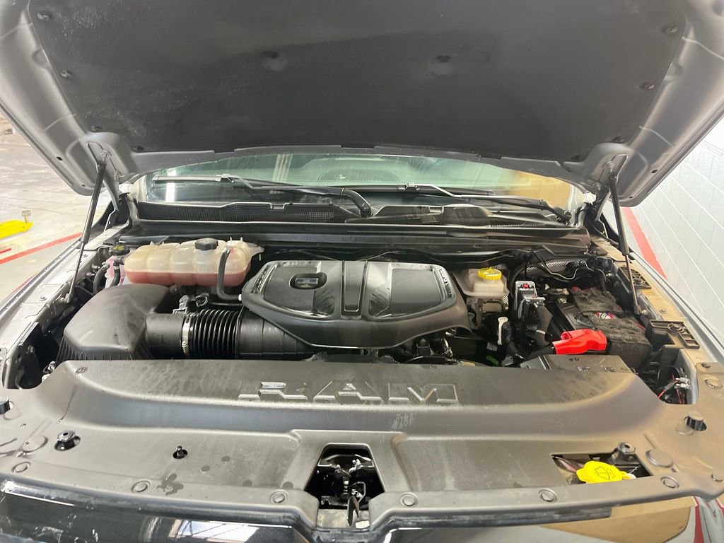 Used 2025 RAM 1500 Big Horn AWD/4WD image 31