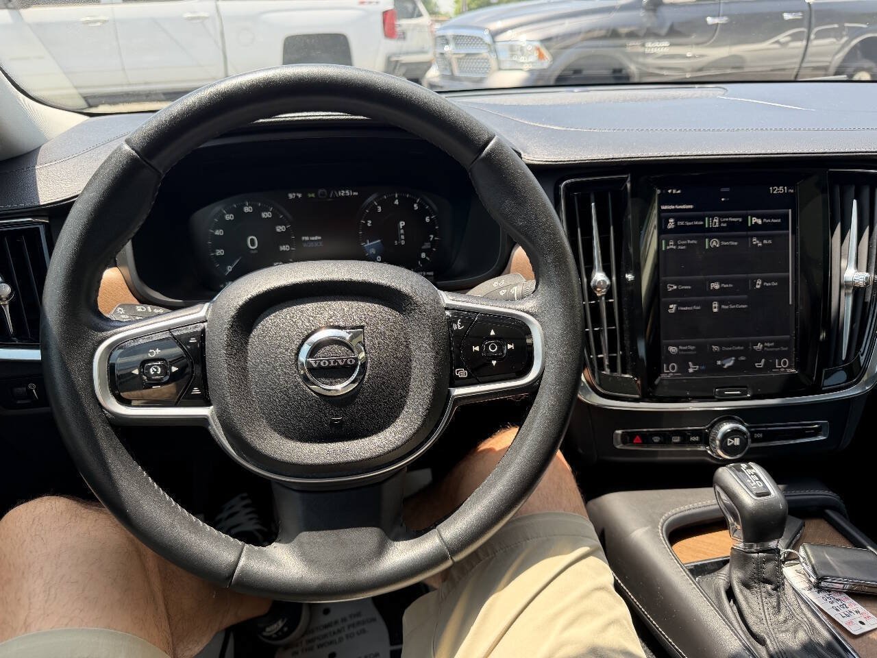Used 2018 Volvo S90 T6 Inscription w/ Convenience Package AWD/4WD image 12
