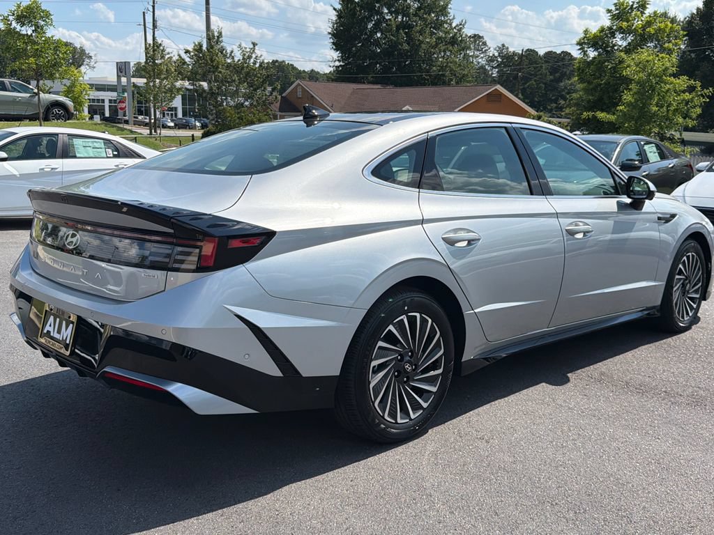 New 2026 Hyundai Sonata Limited FWD image 6