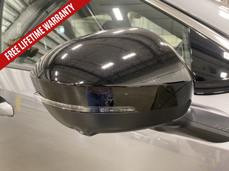 New 2026 Nissan Kicks SR w/ Cold Weather Package FWD image 18