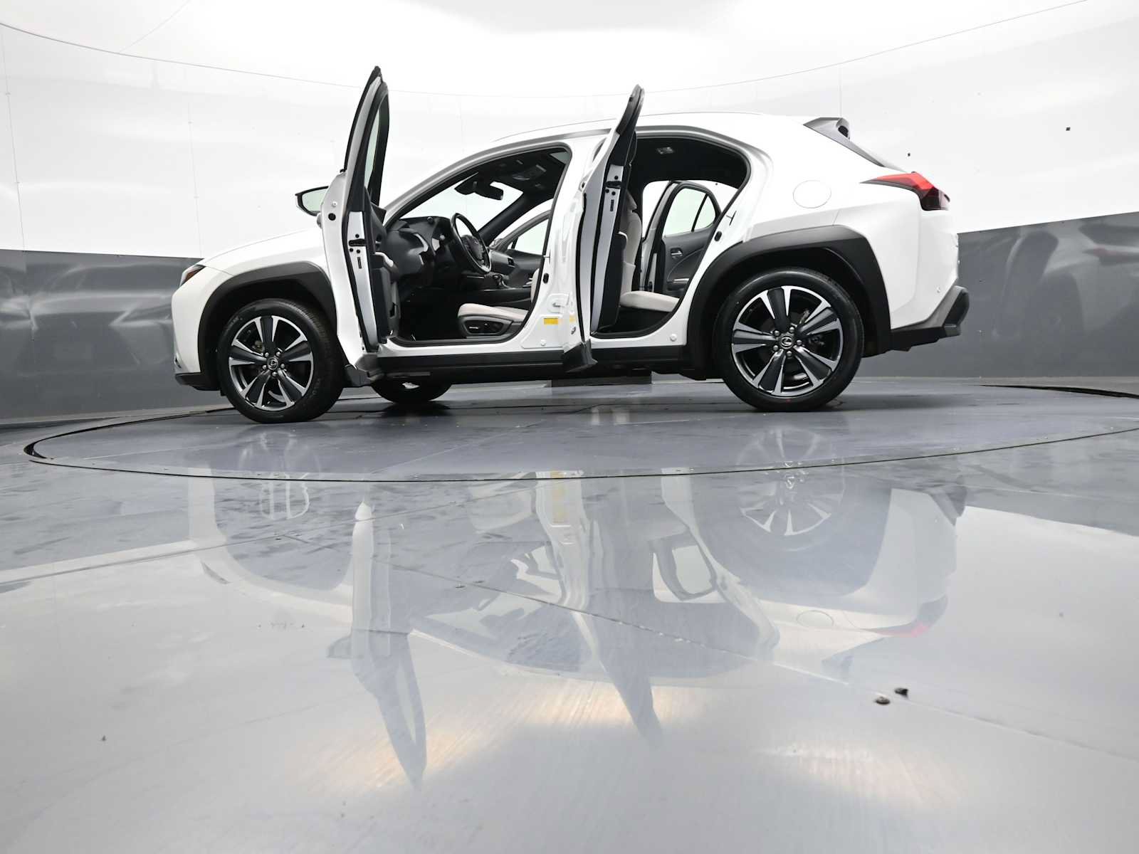 Used 2021 Lexus UX 250h w/ Premium Package AWD/4WD image 50