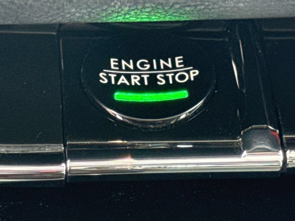 Certified 2023 Lincoln Corsair AWD w/ Equipment Group 101A image 25