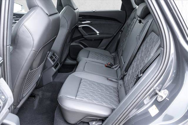 New 2026 Audi SQ5 Prestige AWD/4WD image 21