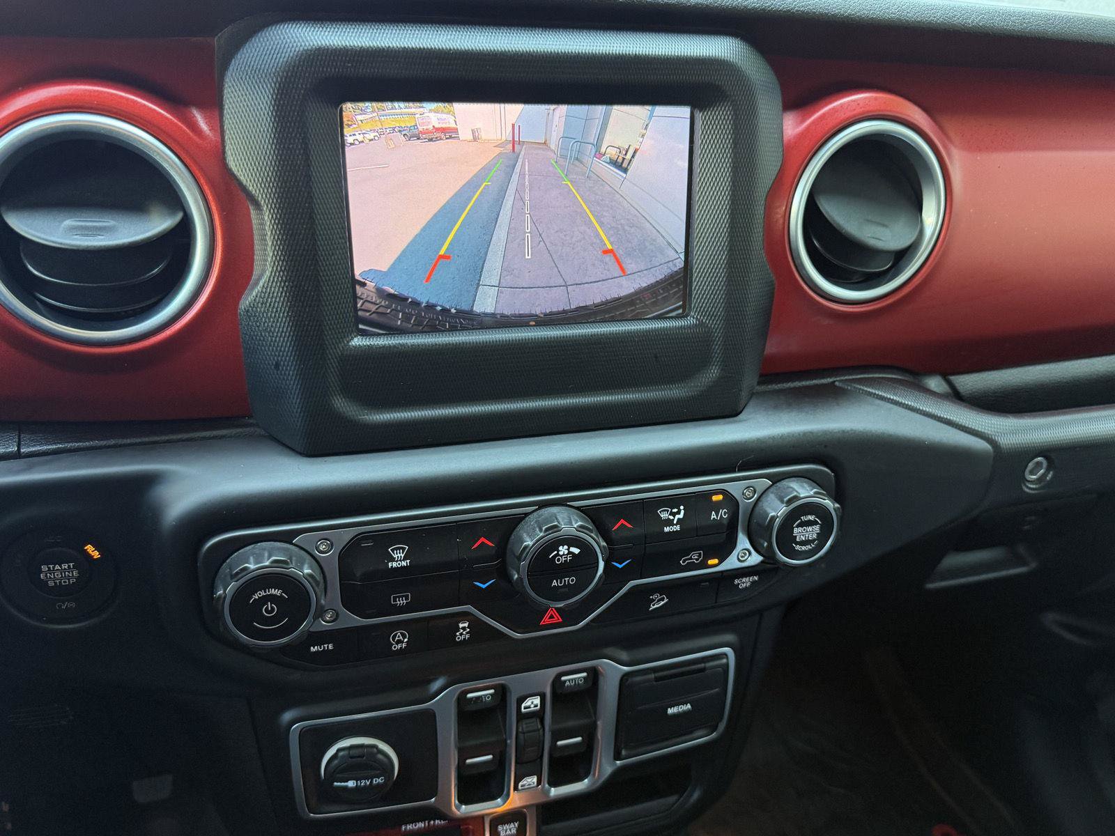 Used 2018 Jeep Wrangler Unlimited Rubicon AWD/4WD image 31