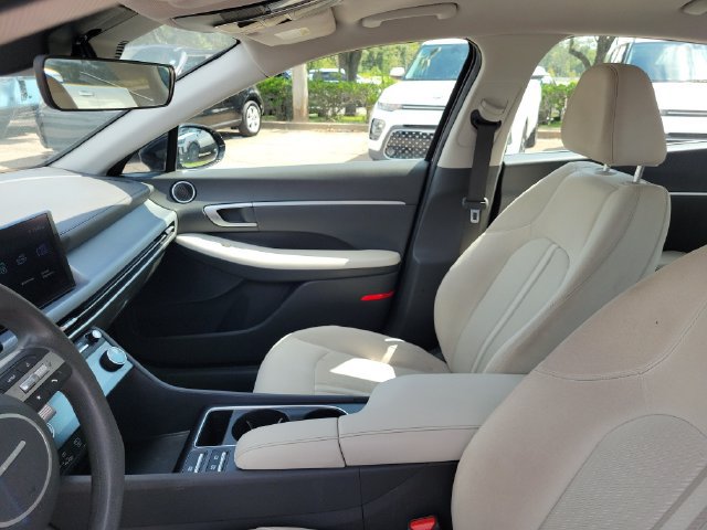 Used 2025 Hyundai Sonata SEL FWD image 17