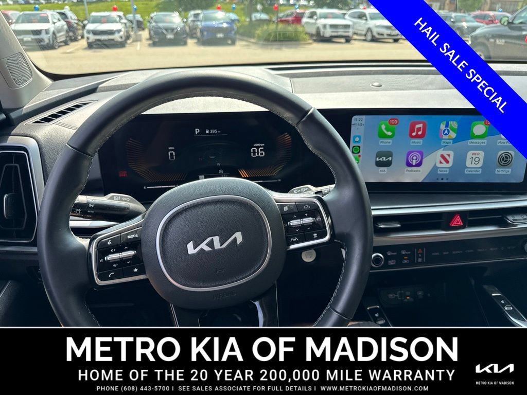 Used 2025 Kia Sorento S AWD/4WD image 16