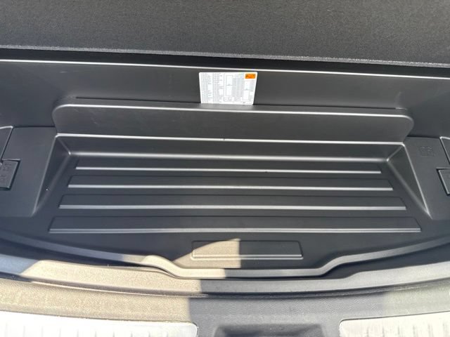 Used 2025 Cadillac XT6 Sport w/ LPO, Floor Liner Package AWD/4WD image 13