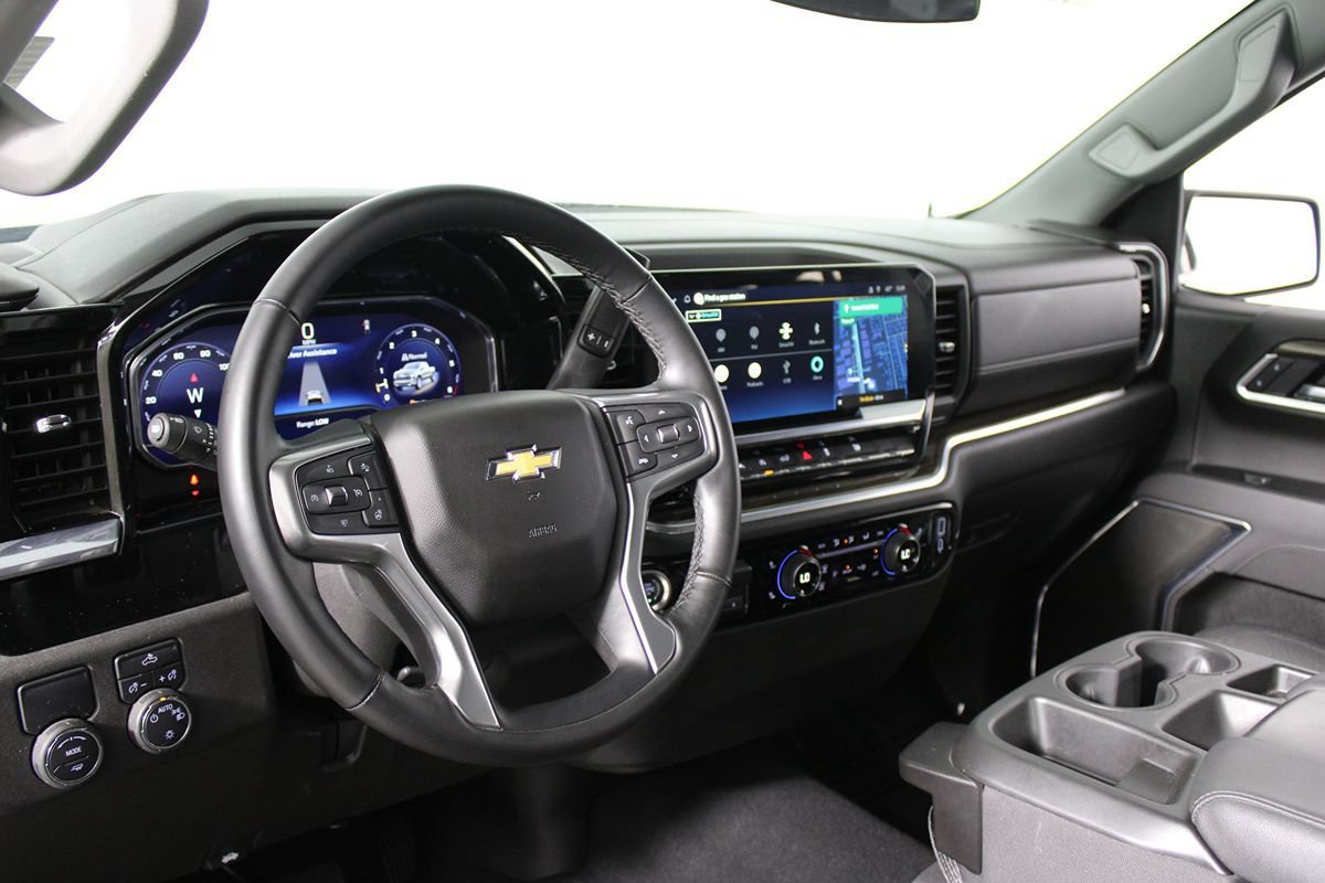 Used 2025 Chevrolet Silverado 1500 LT RWD image 10
