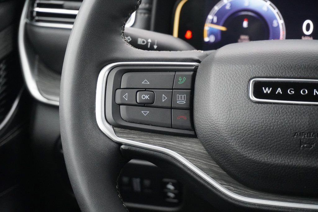 Used 2024 Jeep Wagoneer Series III image 15