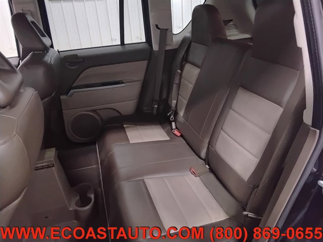 Used 2007 Jeep Compass Limited w/ Driver Convenience Group image 13