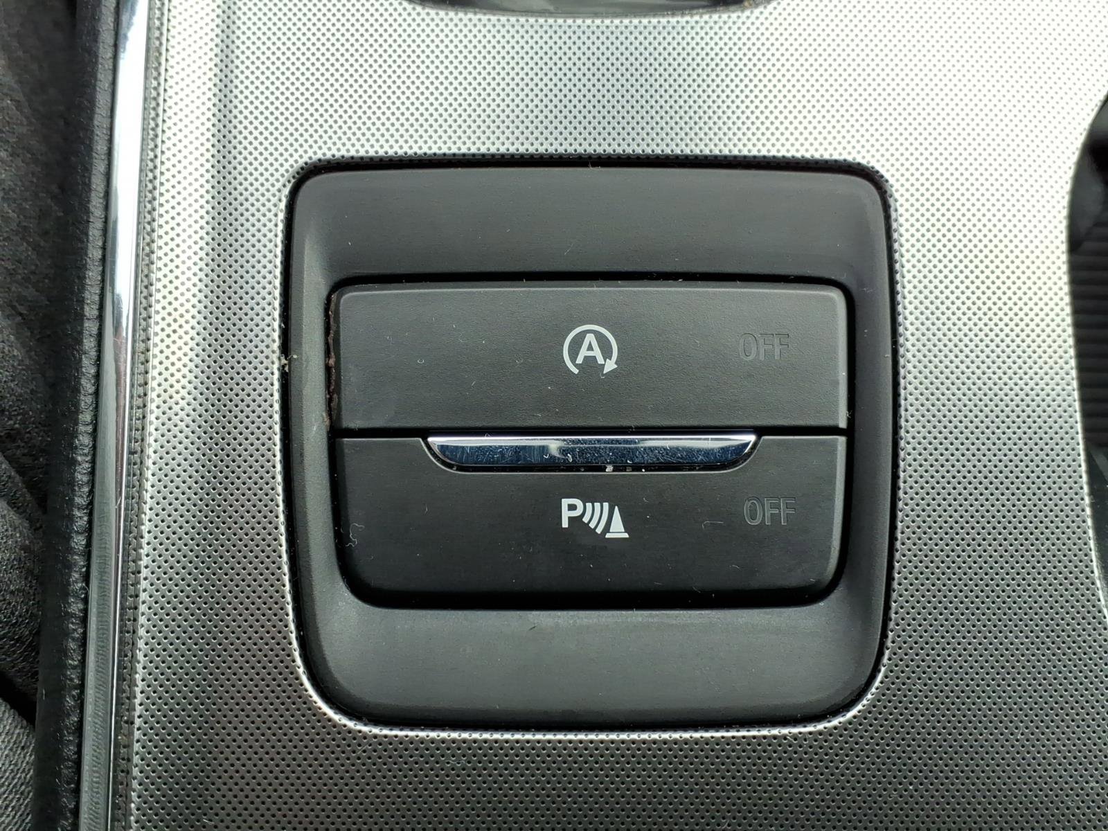 Used 2024 Ford Edge Titanium image 20