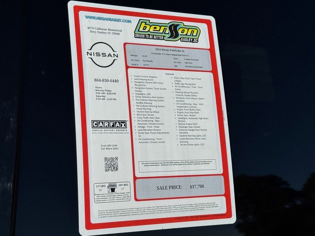 Certified 2025 Nissan Pathfinder SL image 26