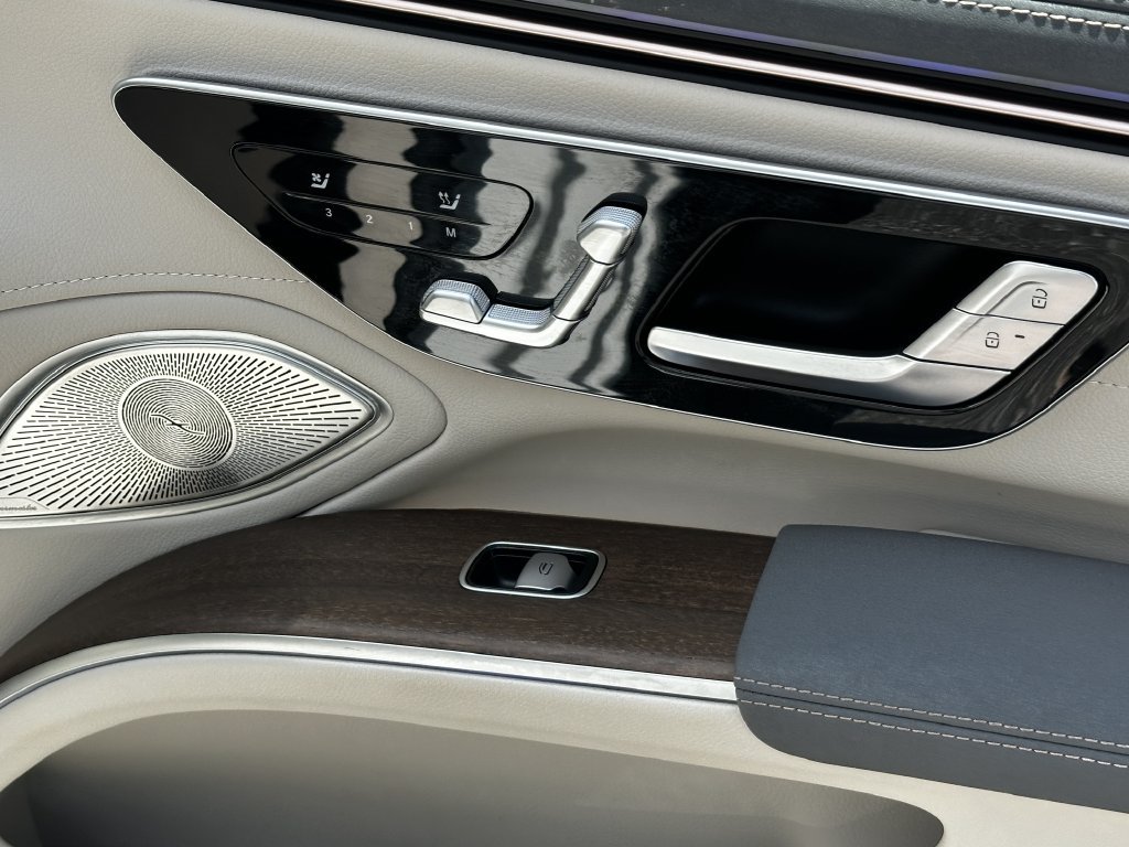 Certified 2023 Mercedes-Benz EQS 580 4MATIC Sedan image 17