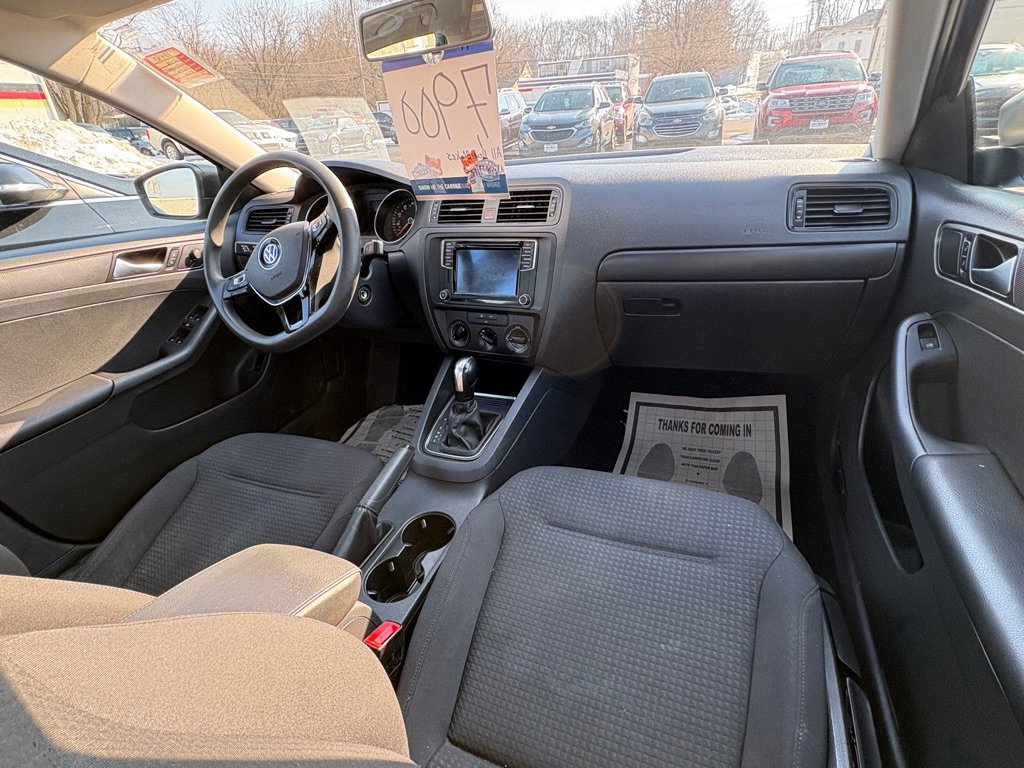 Used 2016 Volkswagen Jetta S image 17
