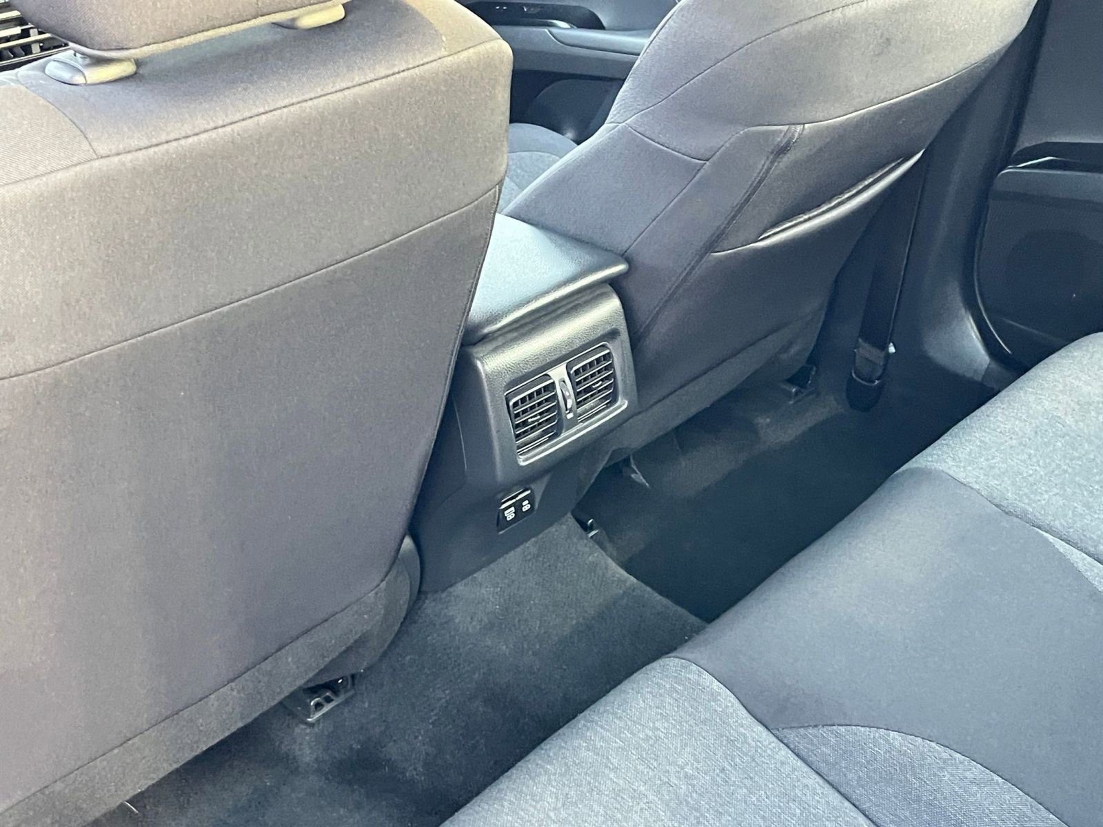 Used 2025 Toyota Camry LE image 23