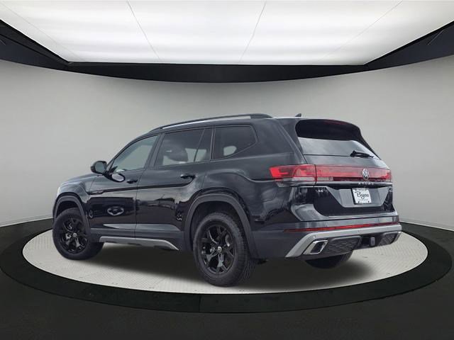 New 2025 Volkswagen Atlas Peak Edition SE image 5