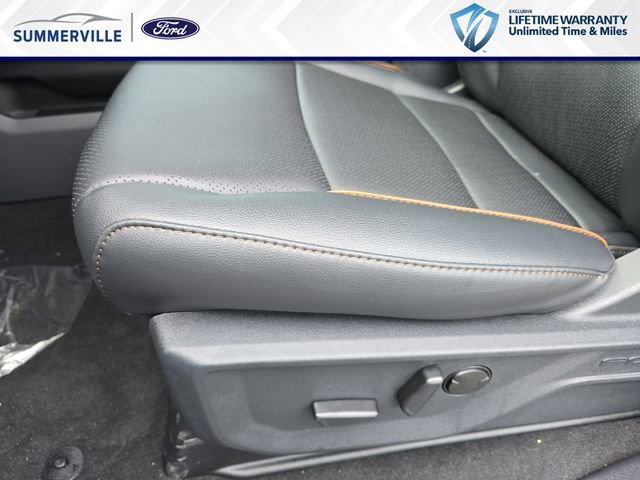 New 2026 Ford F250 Lariat w/ Black Appearance Package AWD/4WD image 30