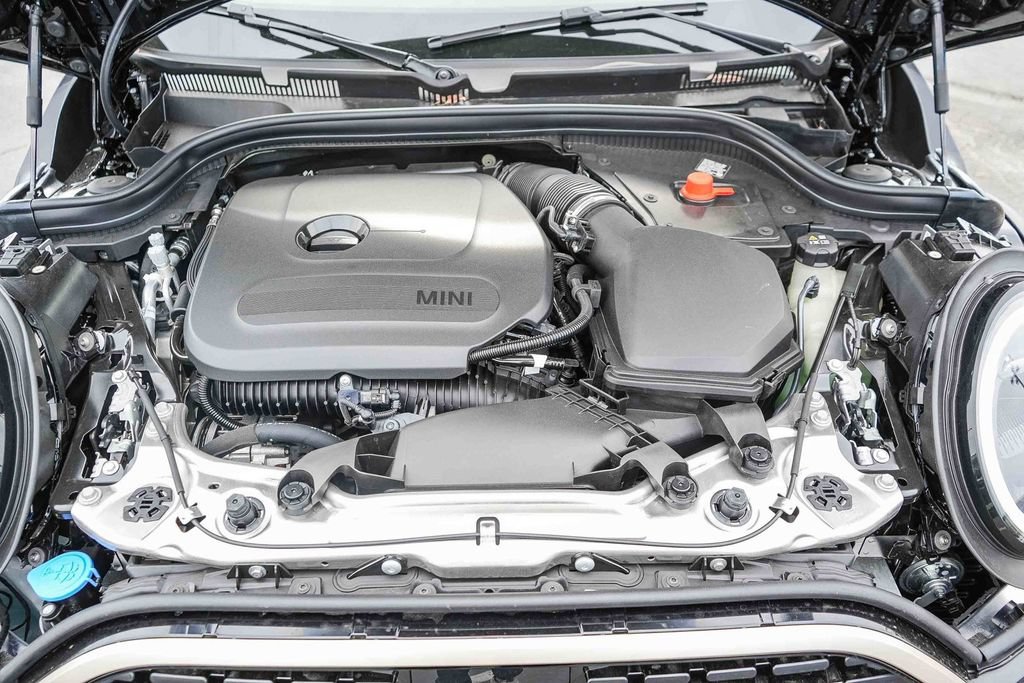 Used 2026 MINI Cooper 2-Door Hardtop FWD image 27
