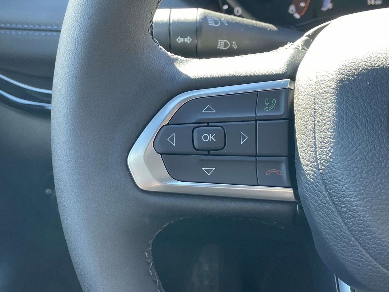 New 2026 Jeep Compass Latitude image 14