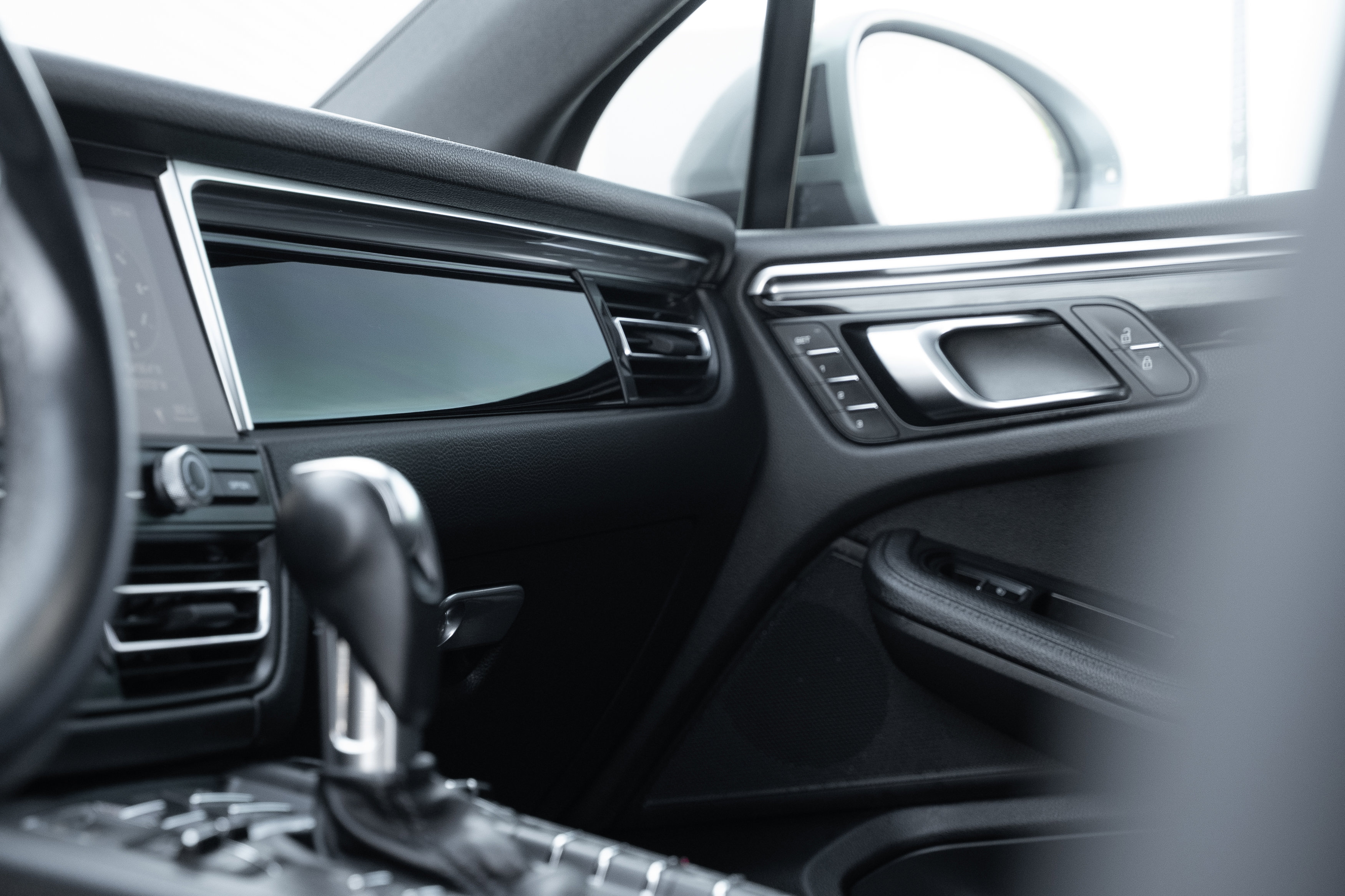 Used 2019 Porsche Macan S image 18