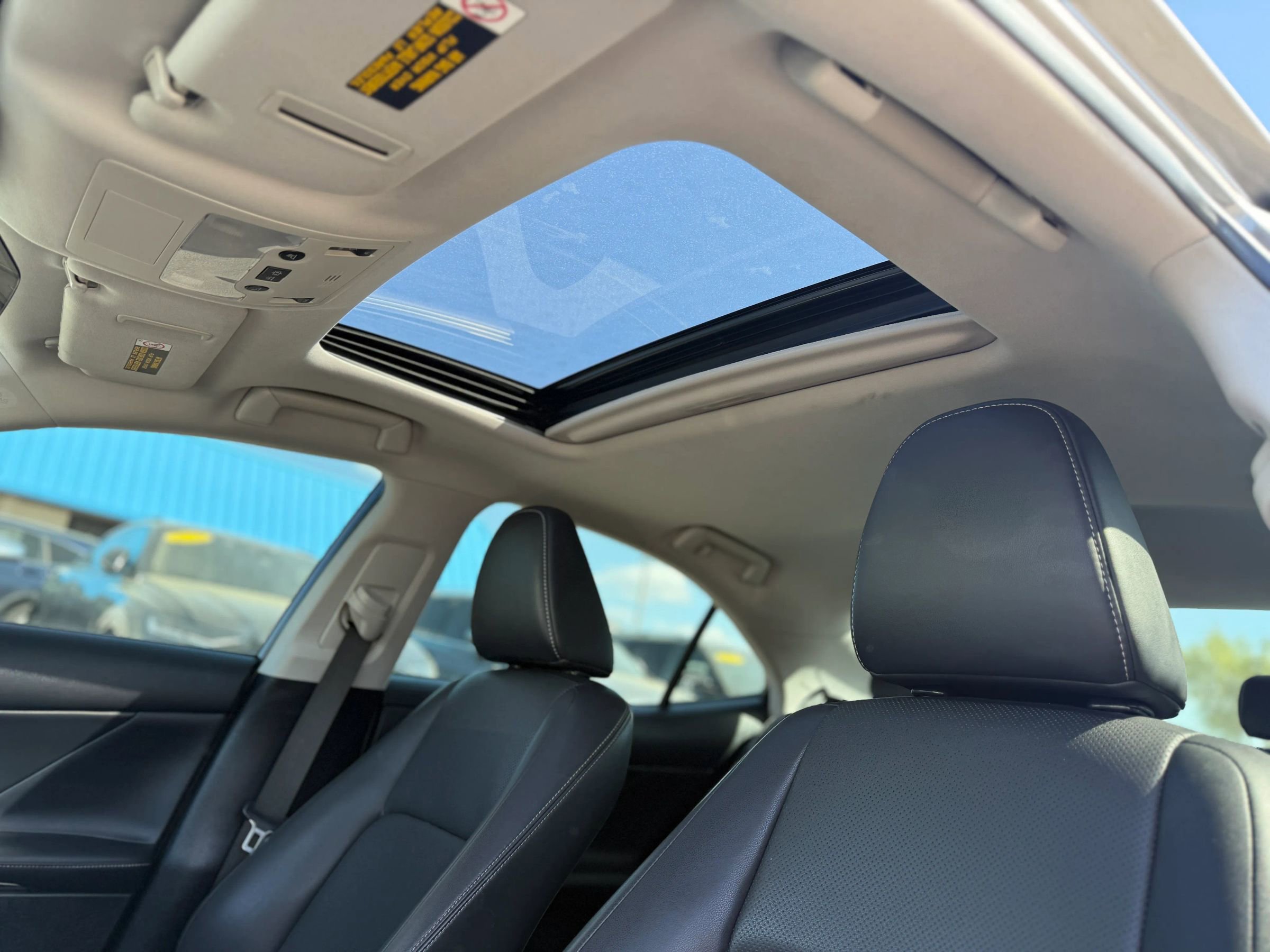 Used 2018 Lexus IS 350 AWD image 19