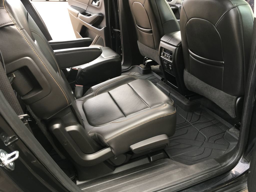 Used 2020 Chevrolet Traverse RS w/ LPO, Floor Liner Package image 31