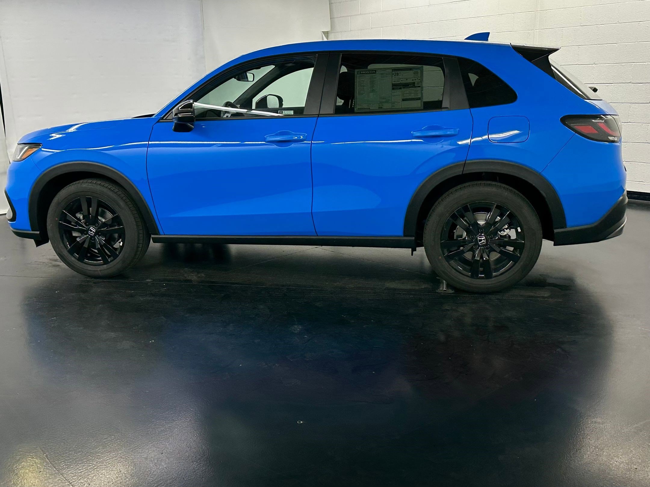 New 2026 Honda HR-V Sport image 2