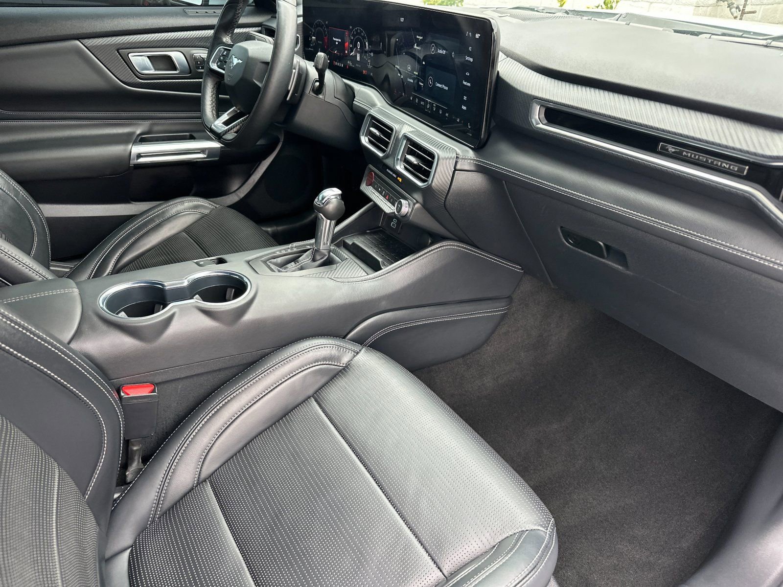 Used 2024 Ford Mustang GT Premium image 16