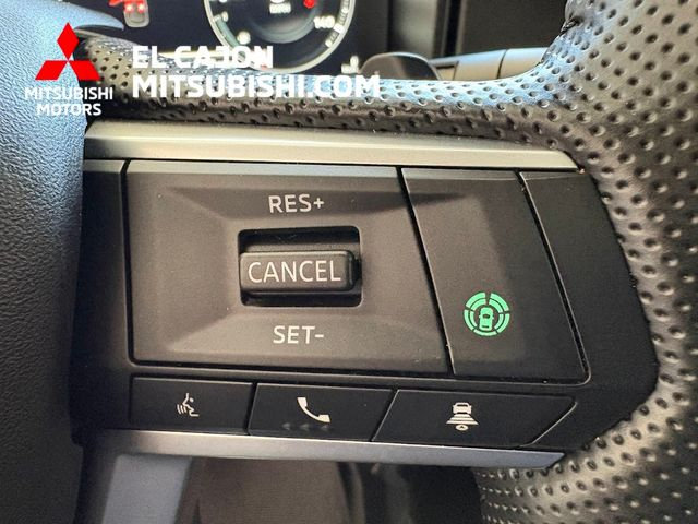Used 2025 Mitsubishi Outlander SE AWD/4WD image 20