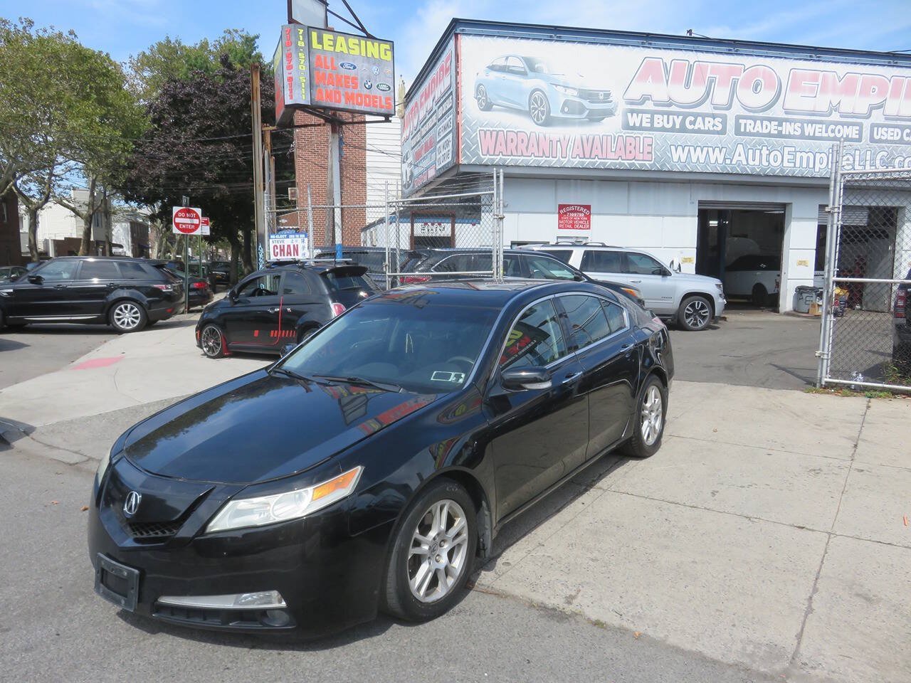 Used 2009 Acura TL w/ Technology Package FWD image 2