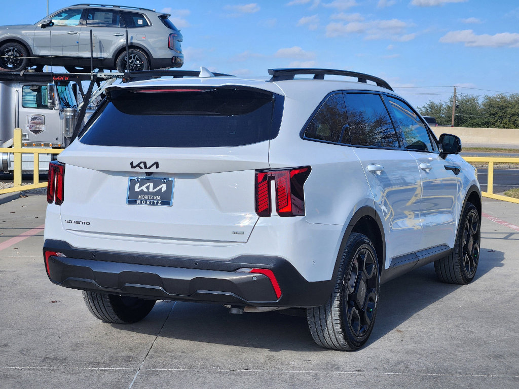 New 2025 Kia Sorento SX image 4