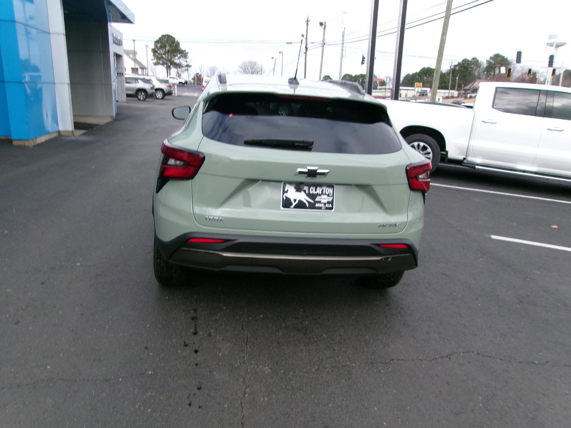 New 2026 Chevrolet Trax ACTIV w/ Sunroof Package image 4