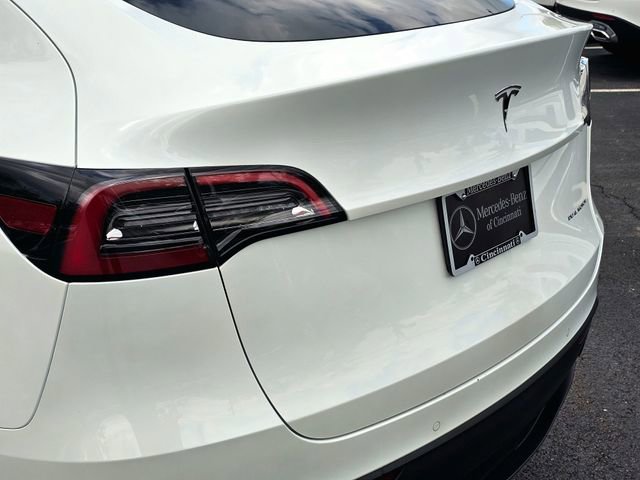 Used 2022 Tesla Model Y Long Range AWD/4WD image 14