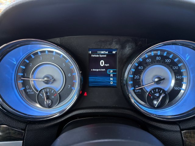 Used 2013 Chrysler 300 C RWD image 25