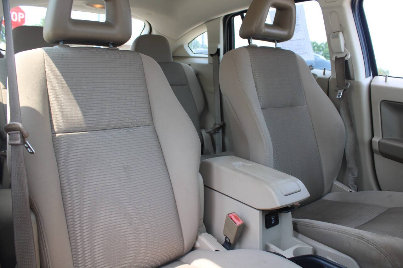 Used 2009 Dodge Caliber SXT FWD image 14
