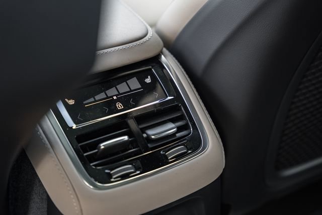 New 2026 Volvo XC90 T8 Plus w/ Protection Package Premier image 36