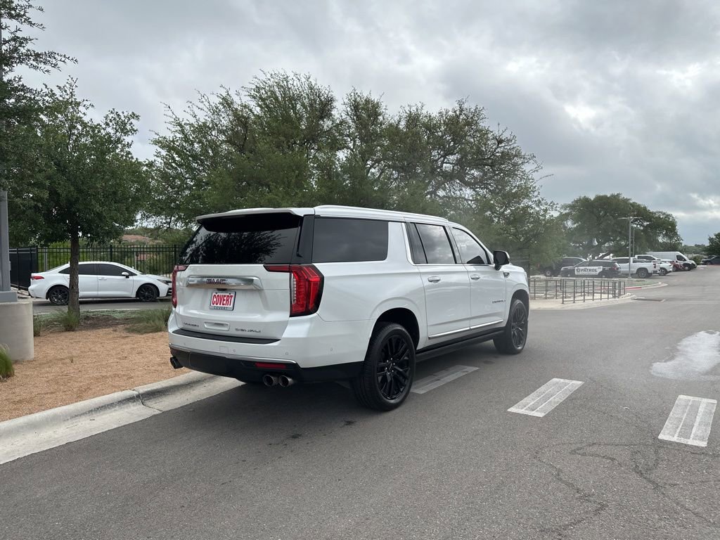 Used 2023 GMC Yukon XL Denali w/ Denali Reserve Package image 9