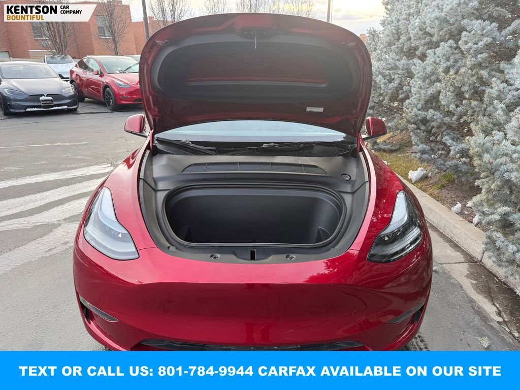 Used 2024 Tesla Model Y Performance image 35