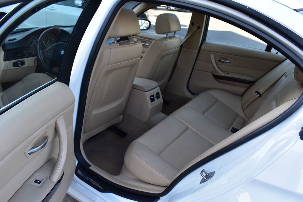 Used 2011 BMW 328i Sedan w/ Premium Pkg image 22