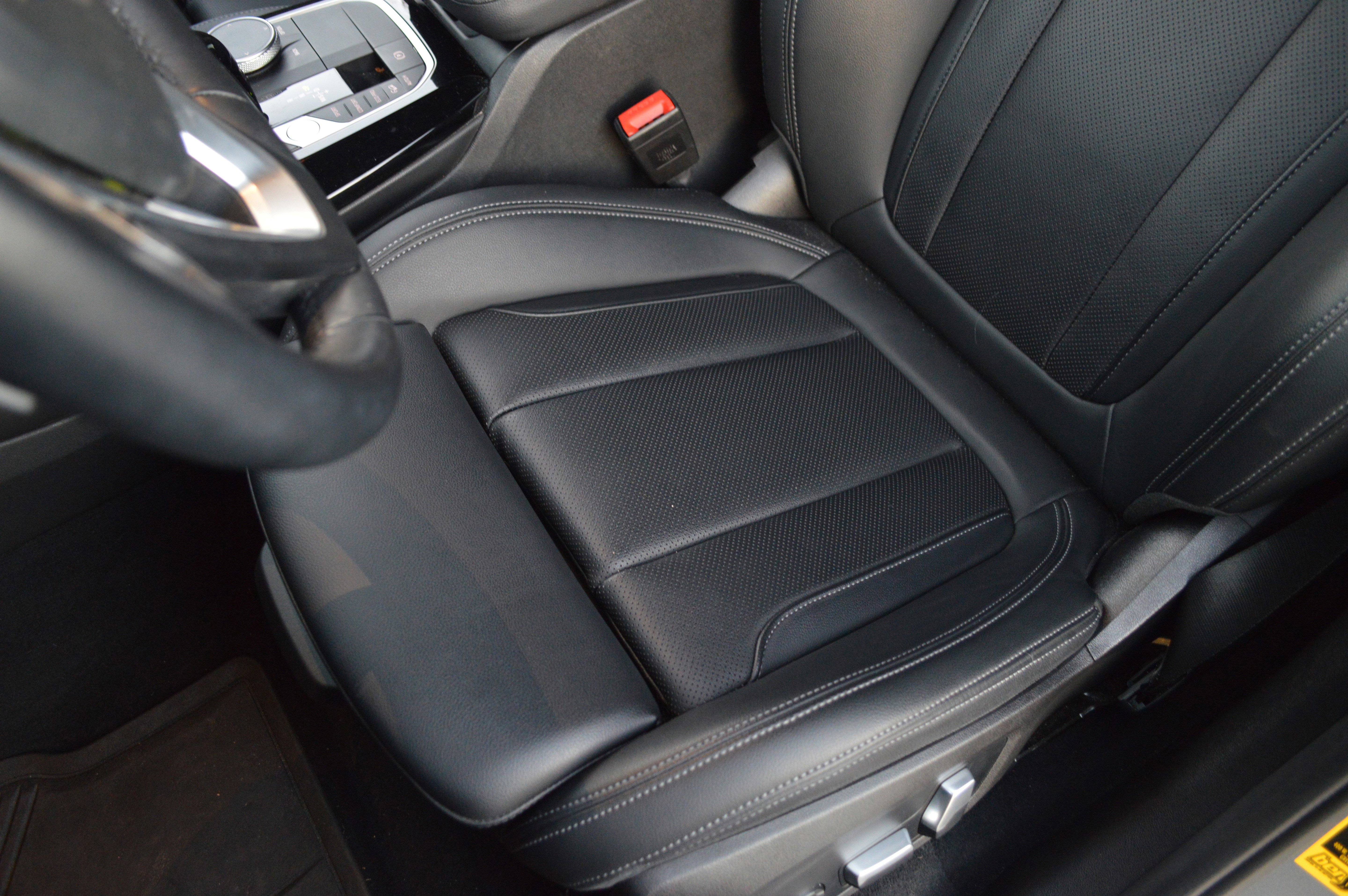 Certified 2023 BMW X3 xDrive30i w/ Convenience Package image 26