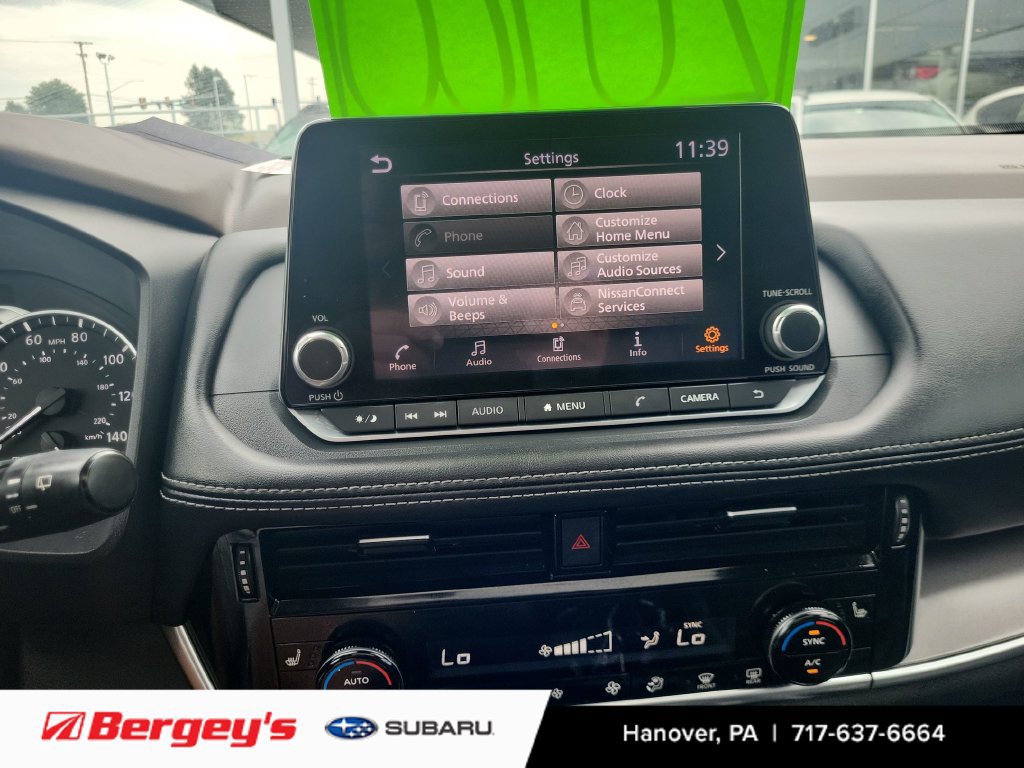 Used 2023 Nissan Rogue SV w/ SV Premium Package AWD/4WD image 24