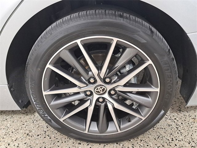 Used 2021 Toyota Camry XLE w/ Navigation Upgrade Package image 8