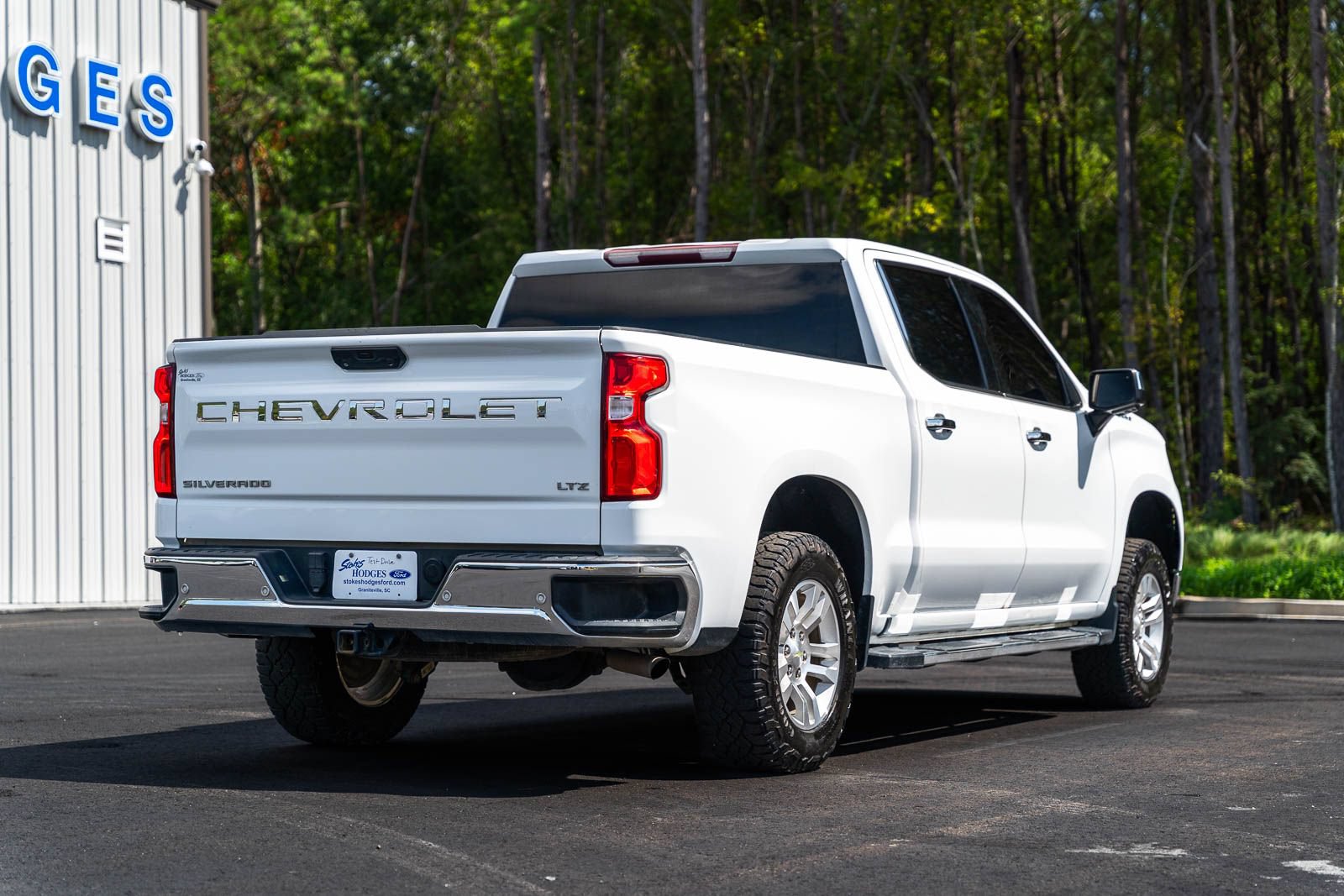 Used 2022 Chevrolet Silverado 1500 LTZ AWD/4WD image 7