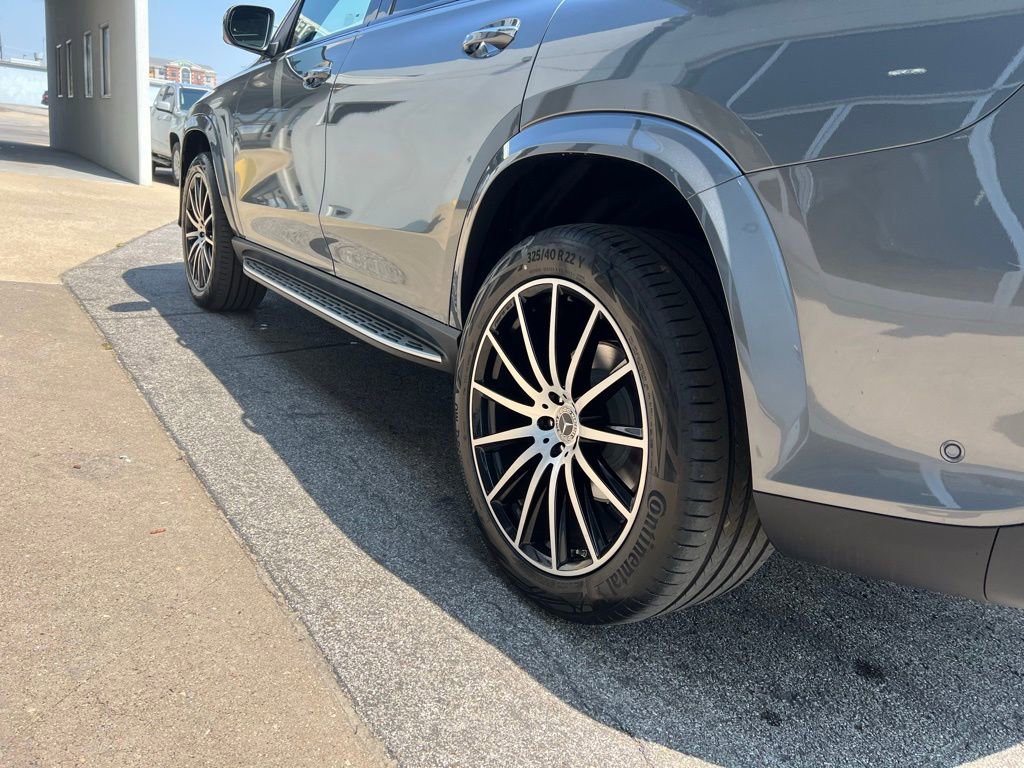 New 2026 Mercedes-Benz GLS 580 4MATIC image 8
