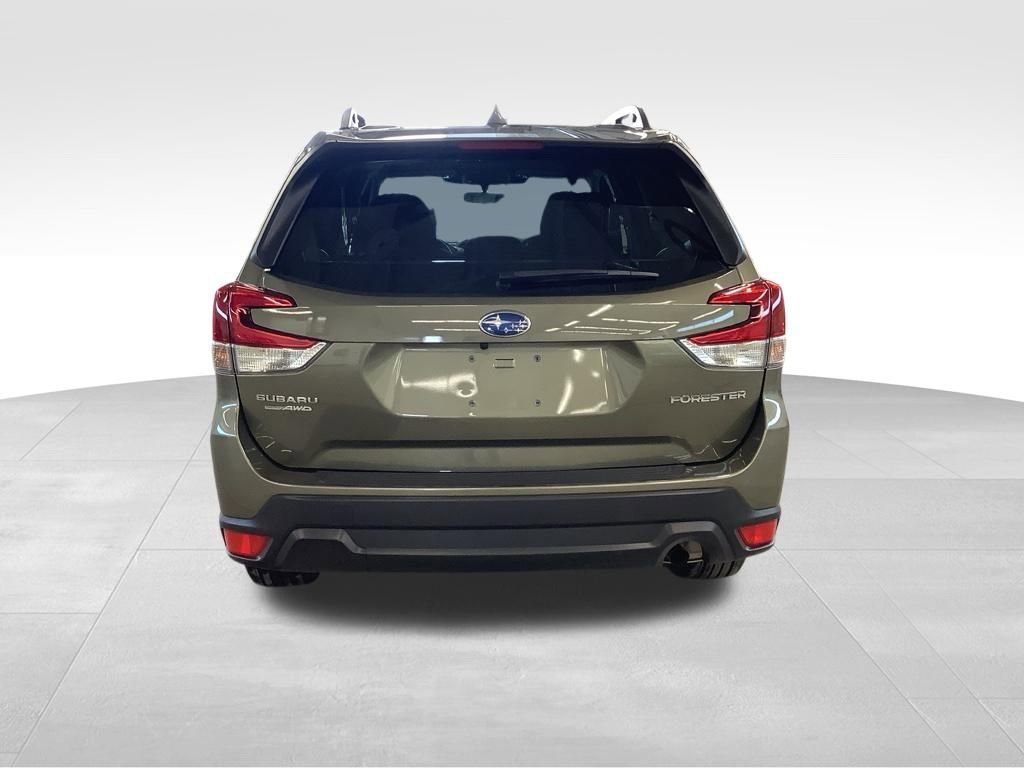 Used 2023 Subaru Forester Premium image 6