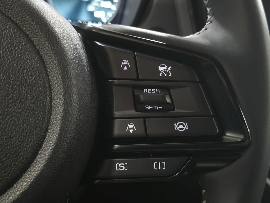 Used 2025 Subaru Forester Premium image 18