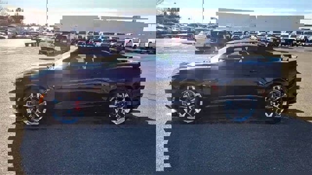 Certified 2020 Chevrolet Camaro LT w/ RS Package image 5