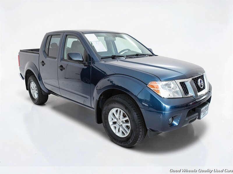 Used 2020 Nissan Frontier SV AWD/4WD image 3