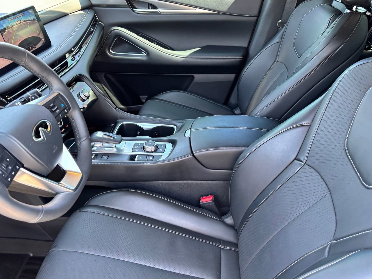 Certified 2026 INFINITI QX60 Luxe w/ Family Package FWD image 17